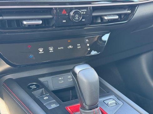 New 2025 Nissan Kicks SR image 20