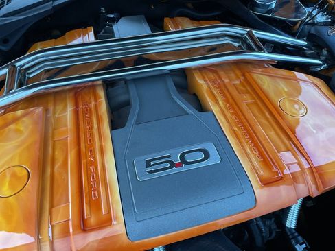 Used 2018 Ford Mustang GT Premium w/ Equipment Group 401A image 15