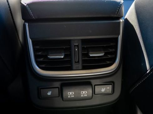 Used 2022 Subaru Outback Limited image 29