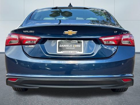 Used 2021 Chevrolet Malibu LT w/ Leather Package FWD image 4