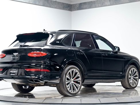 Used 2021 Bentley Bentayga w/ First Edition Specification AWD/4WD image 15