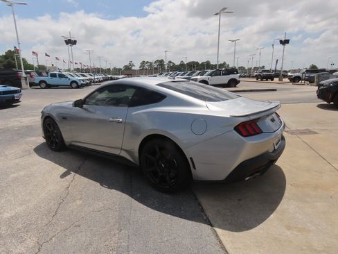 Used 2024 Ford Mustang GT Premium RWD image 15