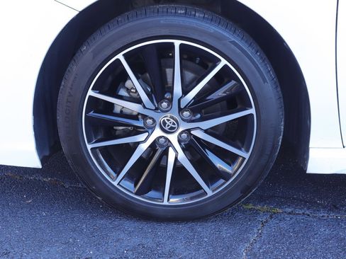 Used 2023 Toyota Camry SE image 32