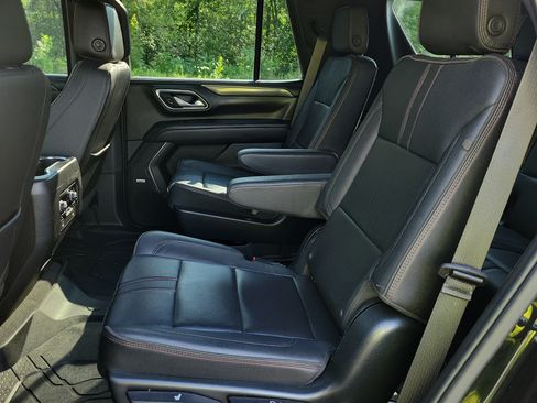Used 2023 Chevrolet Tahoe RST w/ Sport Performance Package AWD/4WD image 16