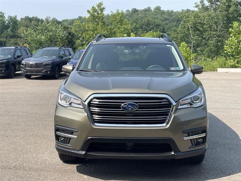 Used 2022 Subaru Ascent Limited w/ Technology Package AWD/4WD image 8
