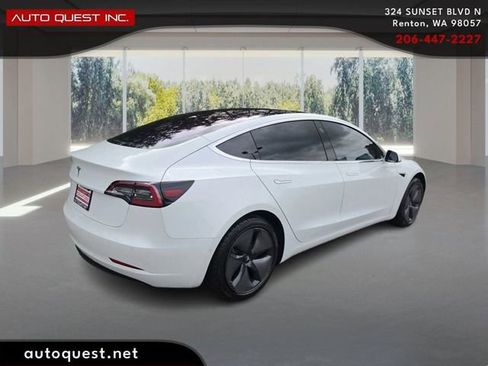 Used 2018 Tesla Model 3 Long Range RWD image 5