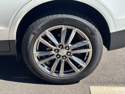 Used 2025 Cadillac XT5 Sportv w/ Technology Package image 7