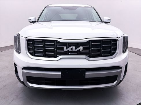 Used 2024 Kia Telluride S FWD image 11