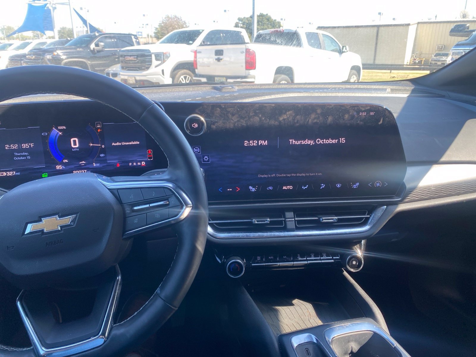 Used 2025 Chevrolet Equinox EV LT w/ Comfort Package FWD image 10