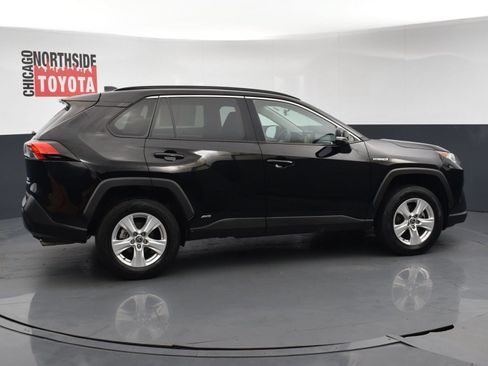 Used 2021 Toyota RAV4 XLE w/ Convenience Package AWD/4WD image 5