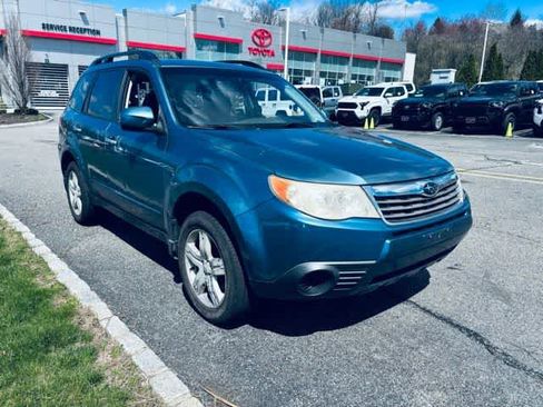 Used 2010 Subaru Forester 2.5X Premium image 26