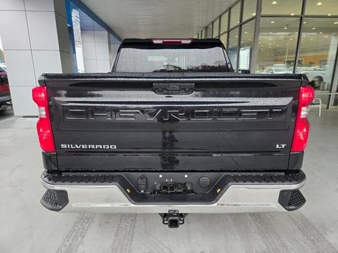 Used 2025 Chevrolet Silverado 1500 LT AWD/4WD image 8