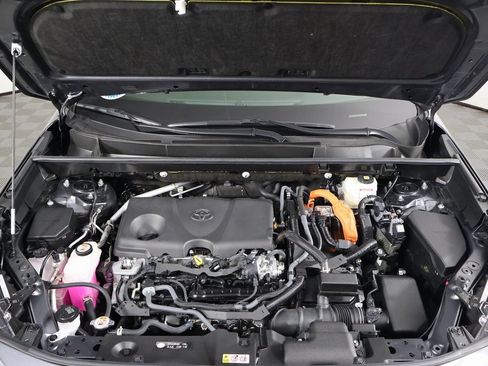 Used 2025 Toyota RAV4 XLE Premium w/ Weather Package AWD/4WD image 15