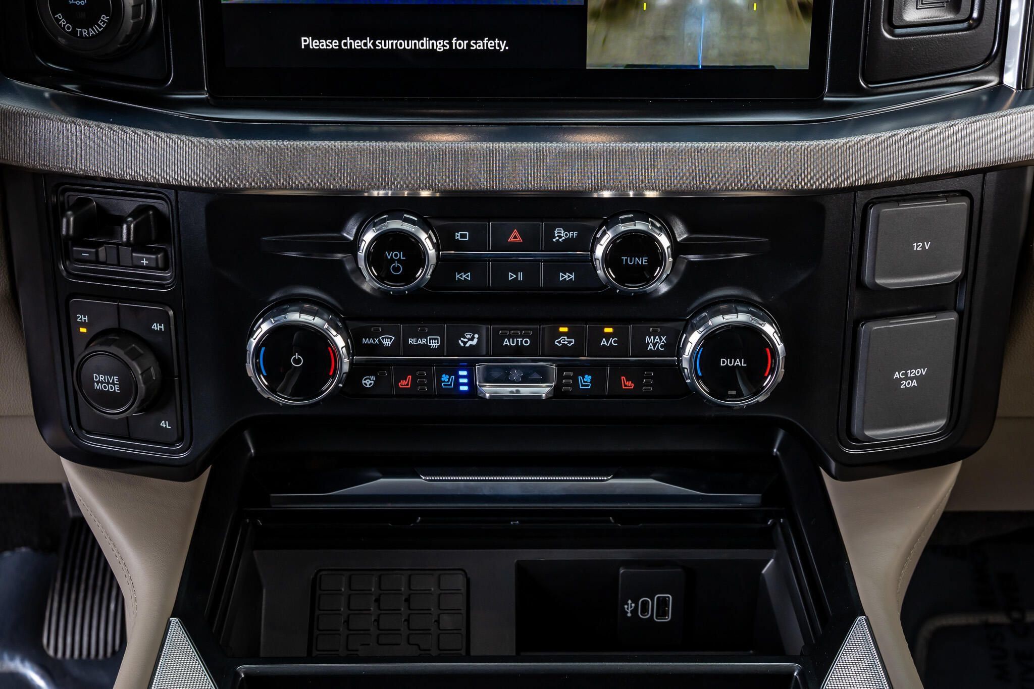 Used 2026 Ford F450 Platinum w/ Platinum Plus Package AWD/4WD image 24