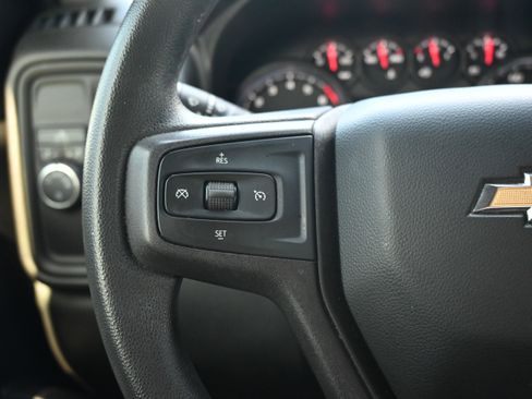 Used 2020 Chevrolet Silverado 1500 Custom w/ Custom Value Package image 27