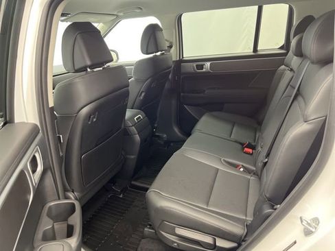 Used 2025 Hyundai Santa Fe SEL image 24