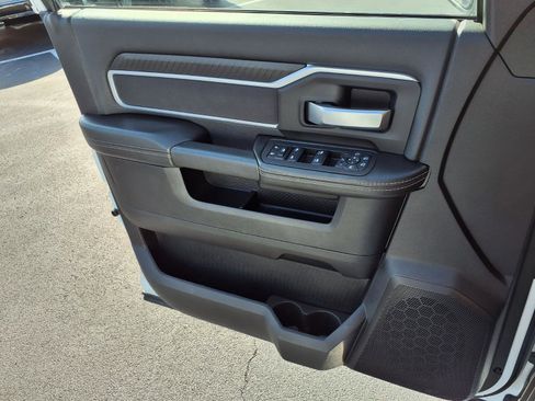 Used 2025 RAM 2500 Big Horn AWD/4WD image 21