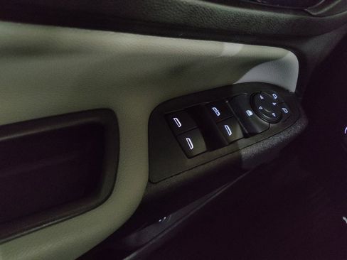 Used 2024 Chevrolet Equinox LT image 27