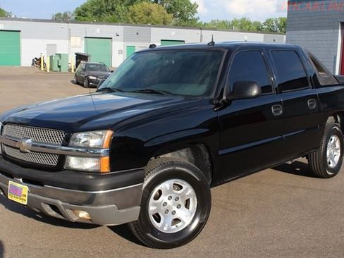 Used 2004 Chevrolet Avalanche Z71 image 2