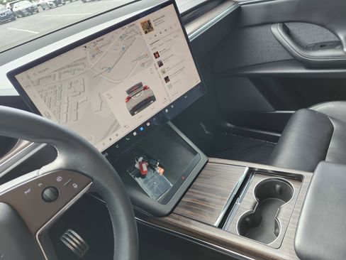 Used 2022 Tesla Model X AWD/4WD image 30