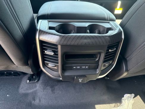 New 2026 RAM 1500 4x4 Crew Cab image 22