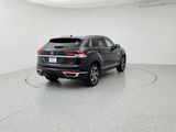 Used 2020 Volkswagen Atlas Cross Sport SEL Premium image 5
