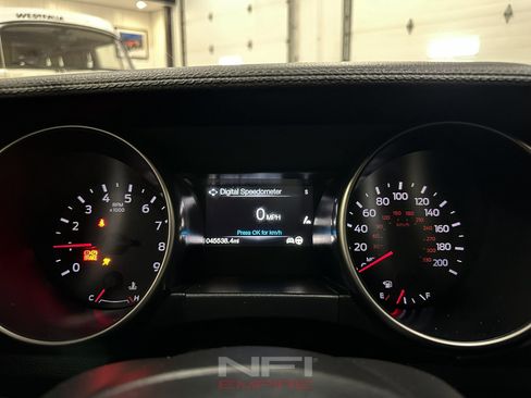 Used 2016 Ford Mustang Shelby GT350 w/ Track Package image 26