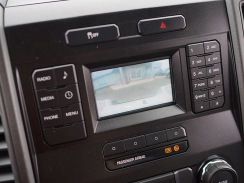 Used 2019 Ford F250 XL w/ Power Equipment Group AWD/4WD image 29