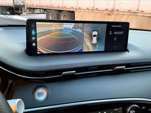 Used 2025 Genesis Electrified GV70 Advanced image 14