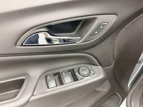 Used 2024 Chevrolet Equinox LT image 20