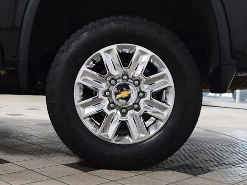 Used 2024 Chevrolet Silverado 2500 High Country w/ High Country Premium Package AWD/4WD image 30