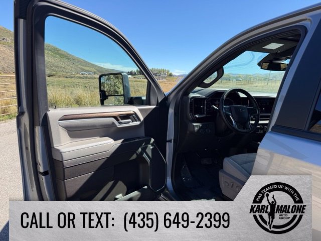 Used 2024 Chevrolet Silverado 1500 LT Trail Boss w/ Convenience Package II AWD/4WD image 12