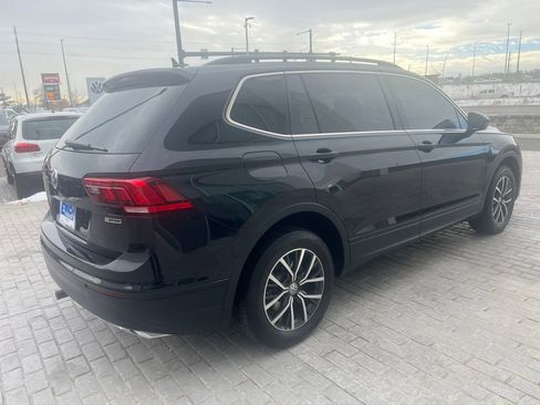 Certified 2019 Volkswagen Tiguan SE w/ Panoramic Sunroof Package image 7