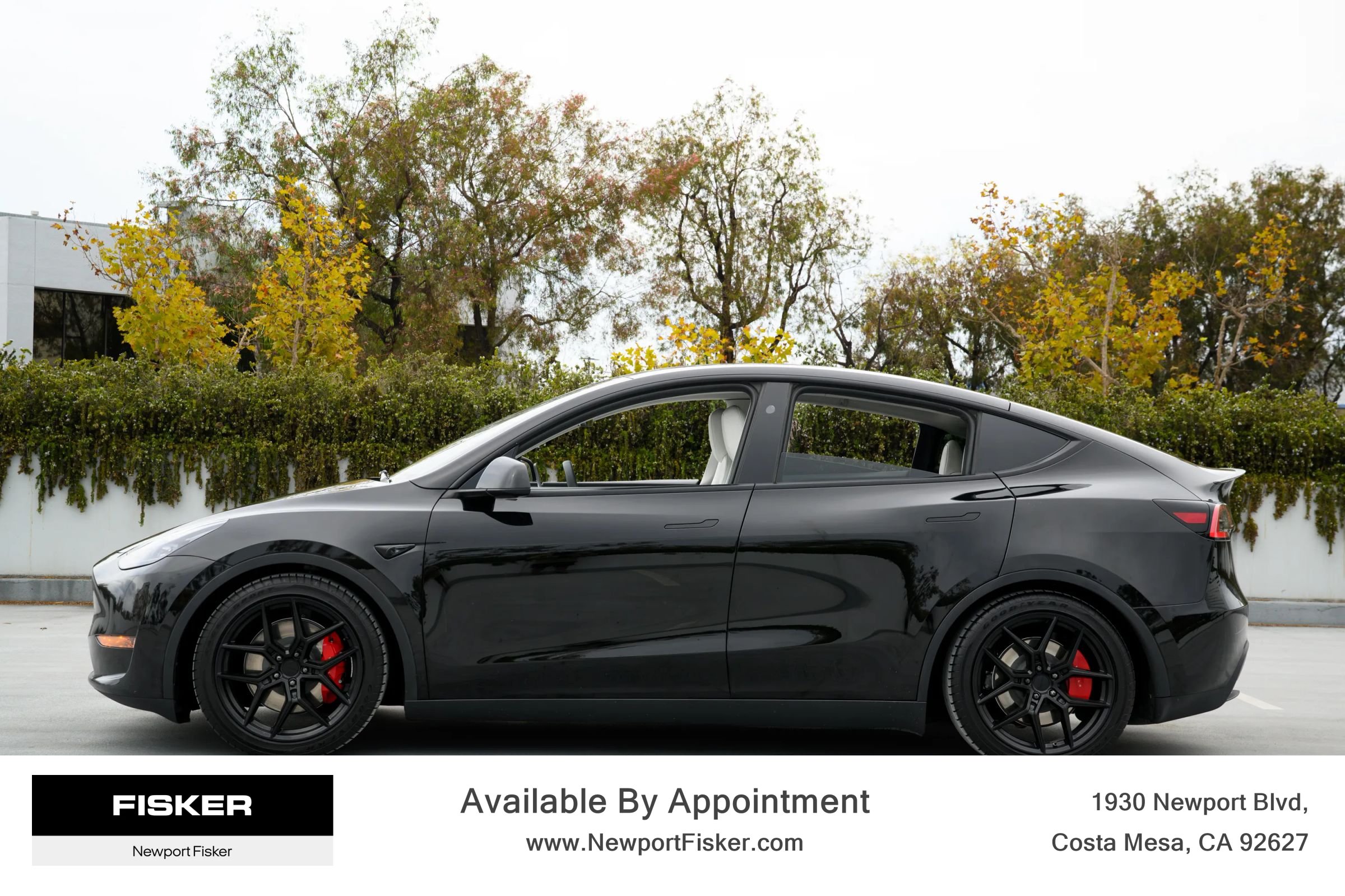 Used 2024 Tesla Model Y Performance AWD/4WD image 4