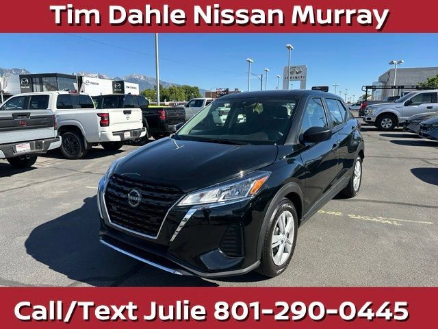 Used 2025 Nissan Kicks Play S FWD image 5