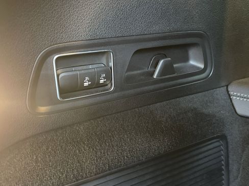 Certified 2024 Mercedes-Benz GLS 450 4MATIC image 11