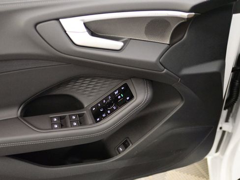 New 2025 Audi A5 2.0T Prestige image 25