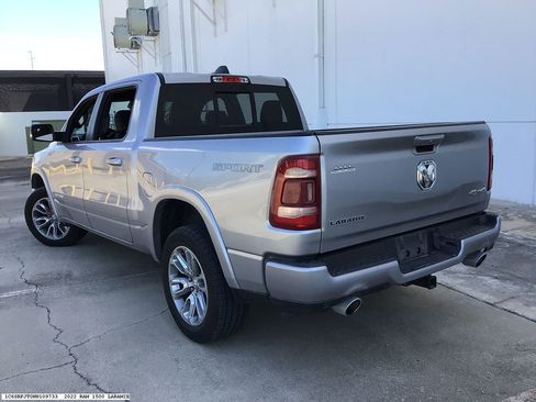 Used 2022 RAM 1500 Laramie w/ Sport Appearance Package AWD/4WD image 4