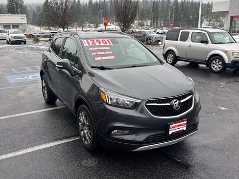 Used 2018 Buick Encore Sport Touring image 4
