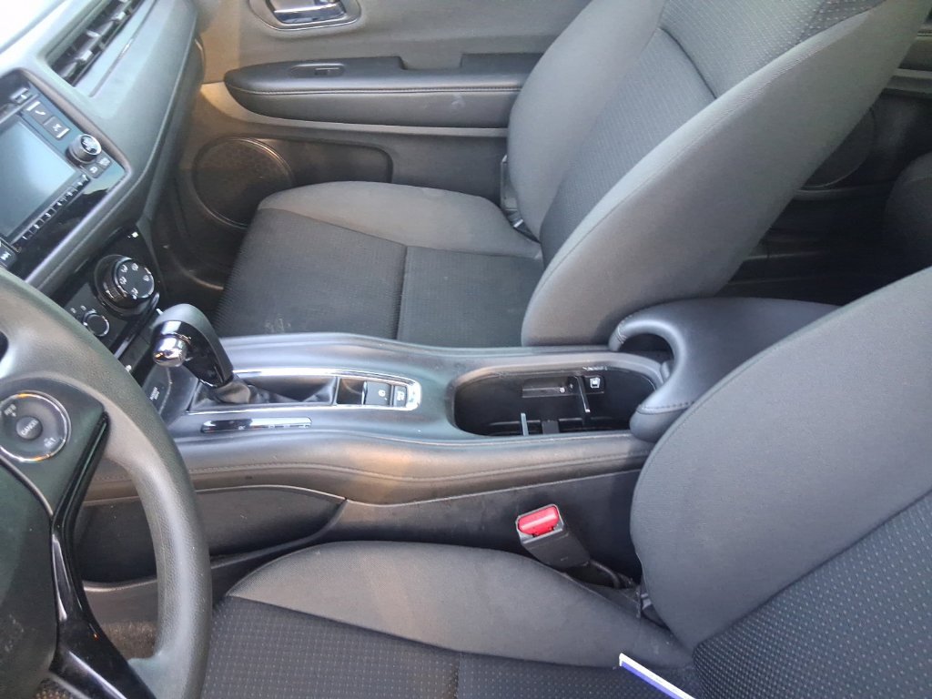 Used 2022 Honda HR-V LX image 12