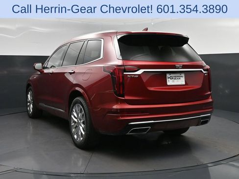 Used 2020 Cadillac XT6 Premium Luxury w/ Platinum Package FWD image 5
