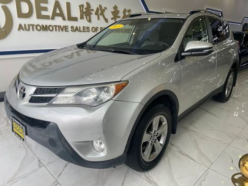 Used 2015 Toyota RAV4 XLE image 3
