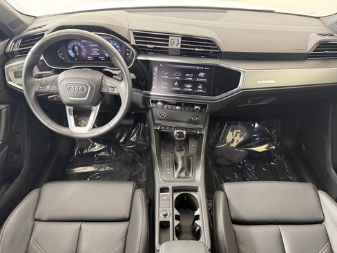 Certified 2025 Audi Q3 2.0T Premium w/ Convenience Package image 29