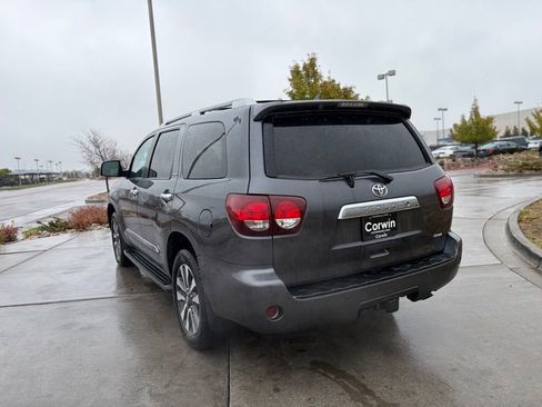 Used 2019 Toyota Sequoia Limited w/ Safety & Convenience Package AWD/4WD image 10