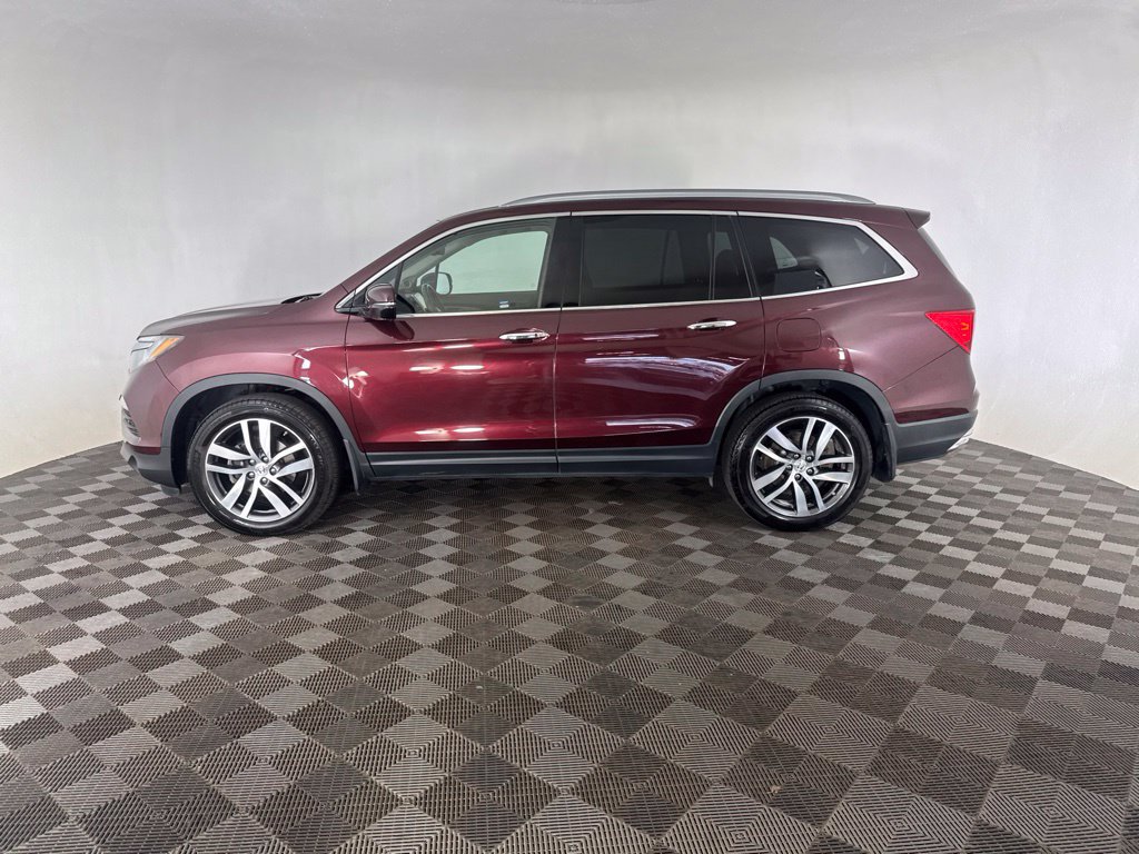 Used 2017 Honda Pilot Elite image 10
