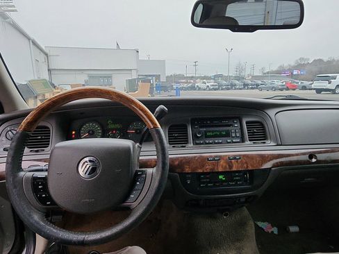 Used 2006 Mercury Grand Marquis LS image 17