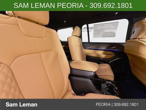 New 2025 Jeep Grand Cherokee L Summit w/ Obsidian Package image 29