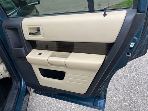 Used 2016 Ford Flex SEL w/ Equipment Group 202A image 26