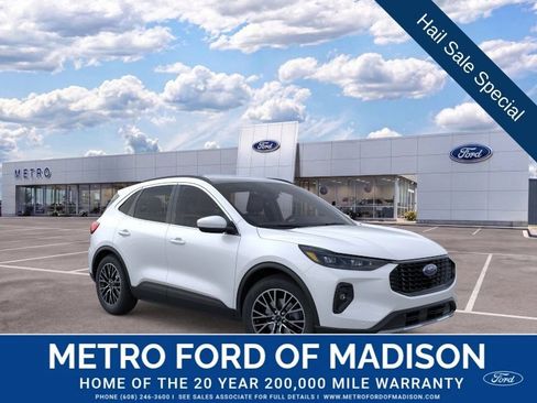 New 2025 Ford Escape SE w/ PHEV Premium Package FWD image 8