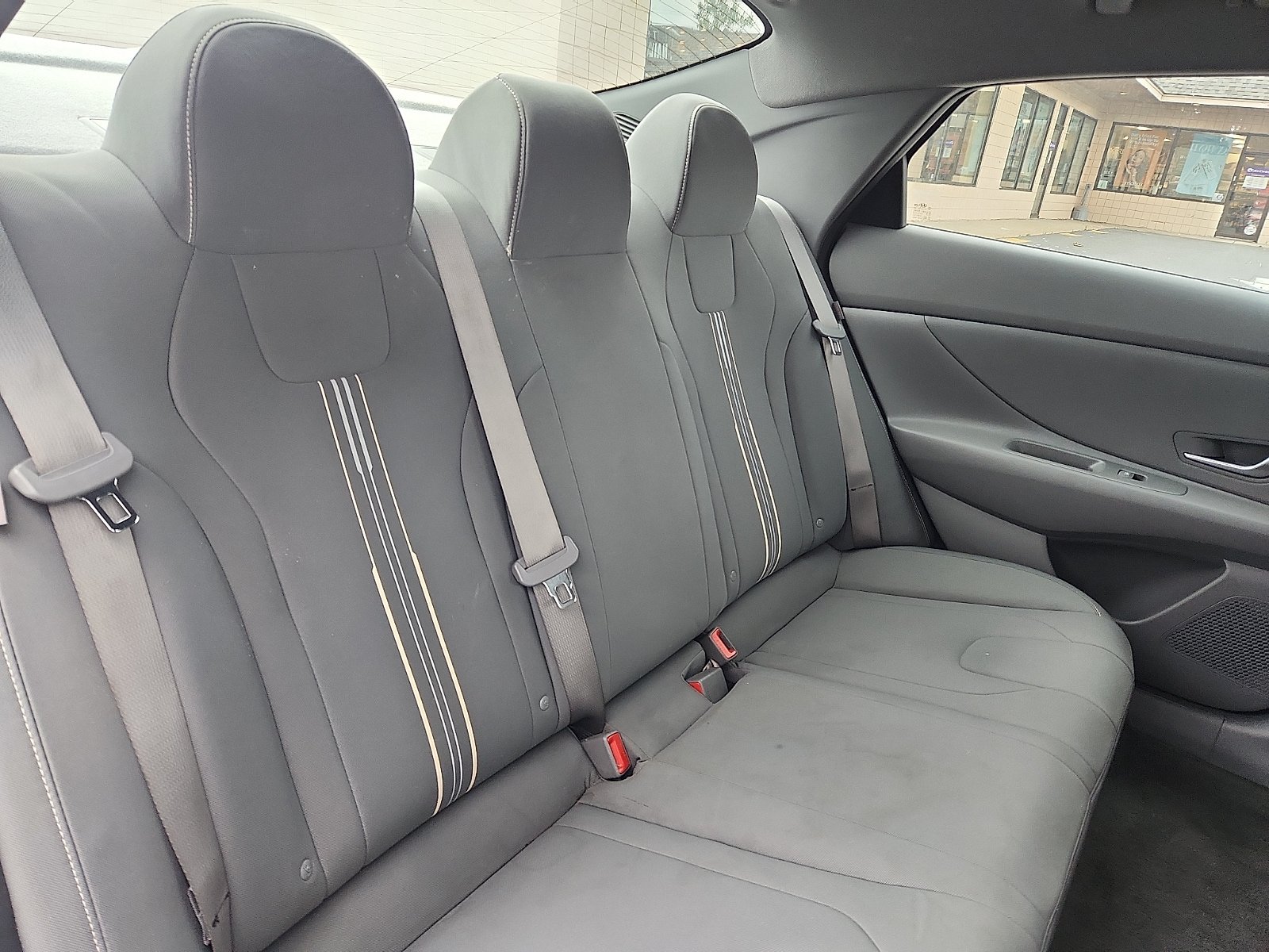 Certified 2024 Hyundai Elantra SEL FWD image 28